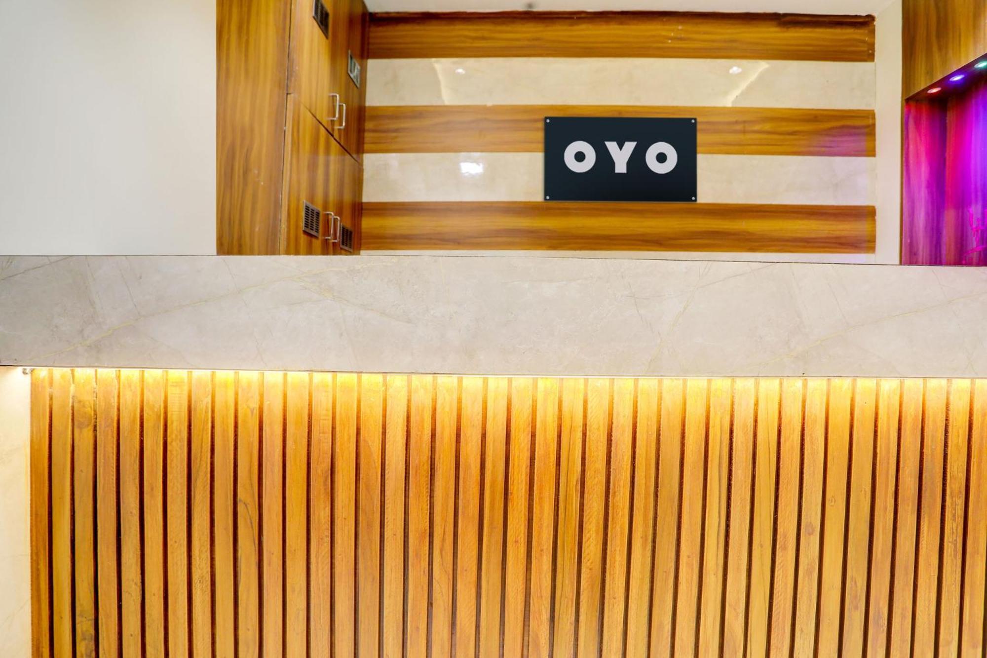 אחמדאבאד Hotel O Sun Light מראה חיצוני תמונה